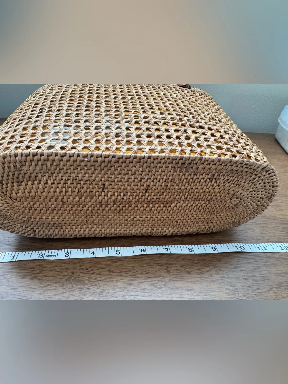 Balinese hand woven Rattan tote Bag Brand new.
